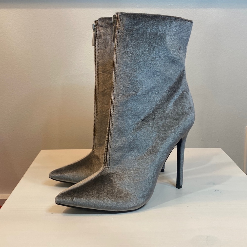 Silver Velvet Front Zipper Heel Ankle Boots